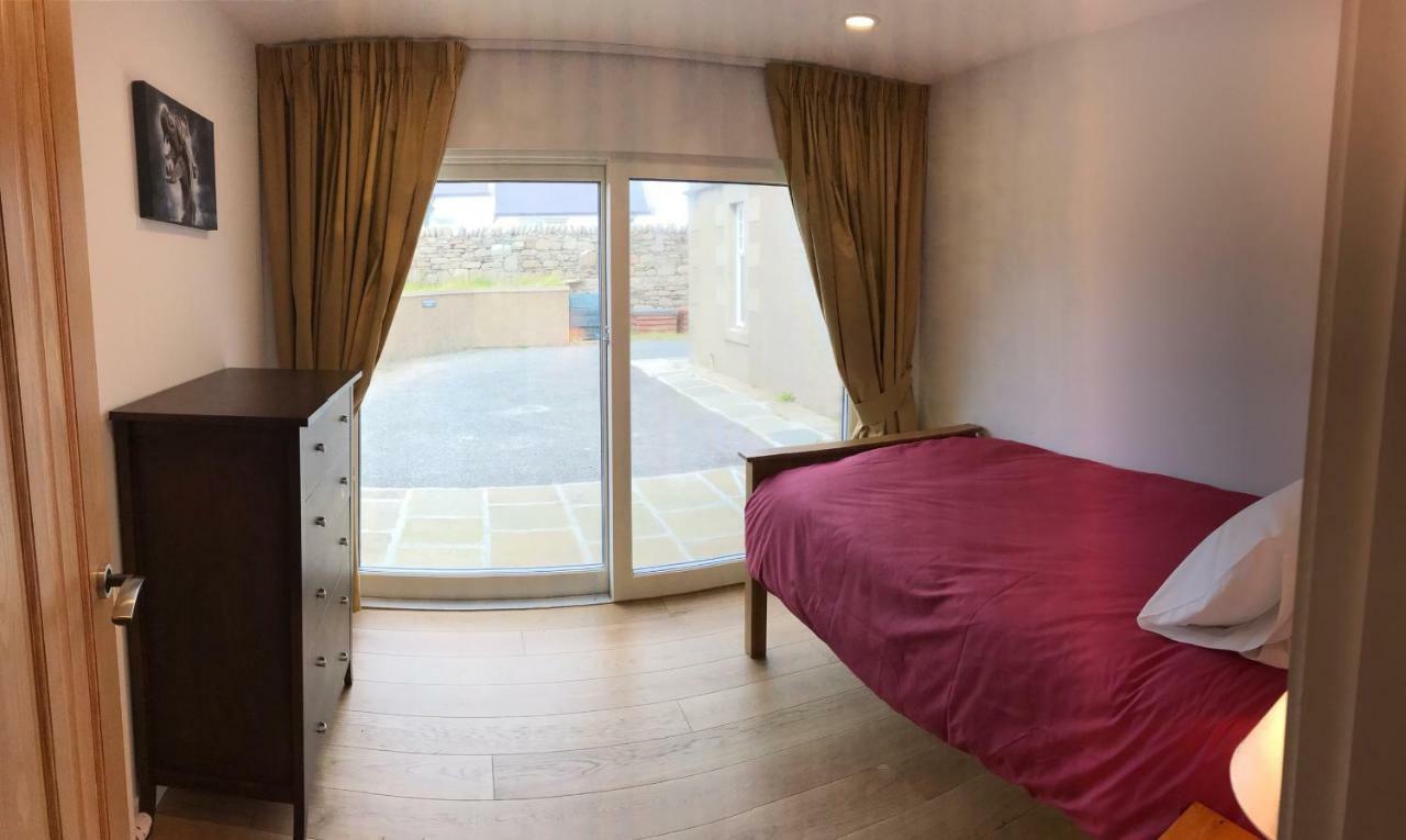 Westhall Annex Lerwick Bagian luar foto